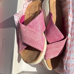 Easy Spirit Pink Women's Sandals